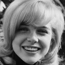 Un attore/attrice per cui provi un profondo dispiacere per come è andata a  finire? : r/Cinema