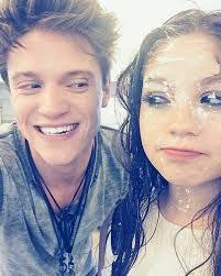 2 um sol e uma lua, sobre rodas un sol y una luna, sobre ruedas 18 de abril de 2017 18 de abril de 2017 18 de abril de 2017: 16 Ideas De Karol Y Lionel Son Novios Fotos De Soy Luna Karol Sevilla Son Luna