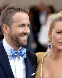 Ryan Reynolds verschijnt in ondergoed op Instagram, zijn vrouw steekt er de  draak mee