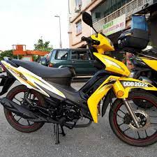Memiliki kapasiti tangki 4.5l, modenas kriss mr2 mampu bergerak sejauh 200km dengan satuan isian minyak penuh. Modenas Kriss Mr2 Motorbikes On Carousell