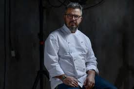 Donato de santis was born on march 5, 1964 in milan, italy (56 years old). El Incomprendido Donato De Santis Puso En Jaque A Cande Vetrano Y Desato La Locura Minuto Neuquen