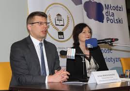 Marcin warchoł agituje w centrum rzeszowa. Wiceminister Marcin Warchol O Nieodplatnej Pomocy Prawnej Podkarpacki Urzad Wojewodzki W Rzeszowie