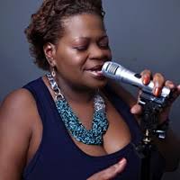 Renee Manning's Instagram, Twitter & Facebook