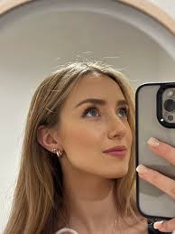 Bzzagent pressed powder review, shade perfect for skin