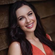 Emma Irene: Singer, Announcer, Presenter