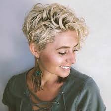 35 Charming Curly Pixie Cut Hairstyles