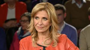 Die acht neuen folgen der zehnten staffel werden jeweils montags um 20:15 uhr auf . Die Hohle Der Lowen Dagmar Wohrl Schiesst Gegen Grunder Von Kulero Gala De