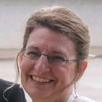 Jennifer Mickle's Instagram, Twitter & Facebook