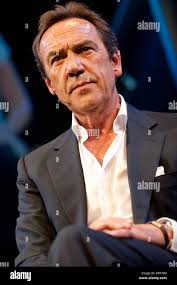 Robert lindsay hi-res stock photography and images