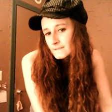 Sara Word's Instagram, Twitter & Facebook