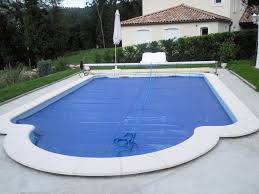 Baches A Bulles Bella Piscines Piscines Et Accessoires A Poitiers