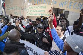 El Consejo de Ministros aprueba la tramitación urgente del Real Decreto  para regularizar a personas migrantes - El Salto - Edición General