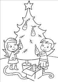 „a nu avea o mare reuniune de familie este opţiunea cea mai sigură. Planse De Colorat Cu Brad De Craciun