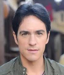 Mauricio ochmann is the son of a painter and a businessman; Ochmann Y Su Novia Pierden Bebe