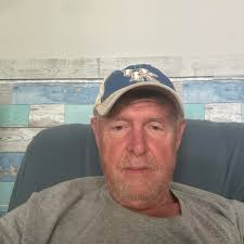 Dan Henson in people