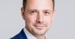 Rafał trzaskowski w listopadzie 2018 roku został zaprzysiężony na prezydenta warszawy. Rafal Trzaskowski