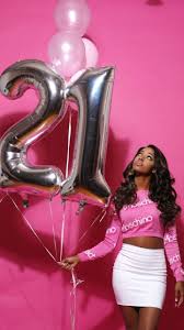 Sweet 16 Slay Birthday Photoshoot With Friends Discover And Share The Most Beautiful Images From Around The World Birthday Photoshoot 21st Birthday Photoshoot Girl Birthday