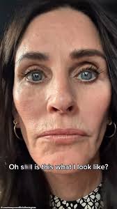 I am watching Never Been Kissed and Courtney Cox husband is in it. 😂