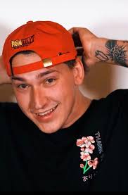 Brandon Watling's Instagram, Twitter & Facebook