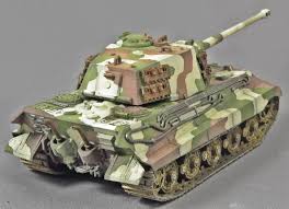 The paints applied afterwards had no relation to the initial, unknown camouflage pattern. Zvezda King Tiger