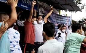 The assam assembly proceedings have been adjourned for 30 minutes to allow all mlas to watch the boxing match between borgohain and surmeneli. Yro0gaz W2irfm