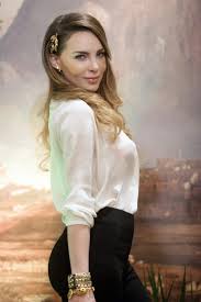 Shiny Flowers Bely Gangbang - intense action