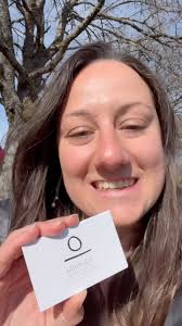 Aujourd’hui je suis allée à l’hôpital mais pour faire quelque chose de  chouette ☀️ #rhne #lachauxdefonds #holistique #cancerdusein