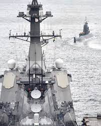 kato on instagram 護衛艦まや 出港する おやしお型潜水艦 yokosukabase yokosuka 海上自衛隊横須賀基地 jmsdf navy navy navyship 海上自衛隊 護衛艦まや naval イージス艦 潜水艦 護 イージス艦 海上自衛隊 夢分析