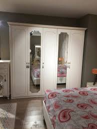 İstikbal romance yatak odası takımı i̇ncelemesi & fiyat listesi i̇stikbalin yeni serileri arasın da yer alan romance yatak odası takımları çok şık ve zarif… Evren Pasa Icinde Ikinci El Satilik Istikbal Yatak Odasi Ta