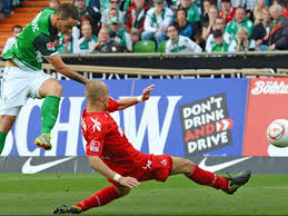 Sieh an, da hat der klaus mal wieder einen geholt, de runter normalen umständen nicht realisierbar gewesen wäre. Marko Arnautovic Injury Blow For Werder Bremen Ahead Of Borussia Dortmund Clash Goal Com