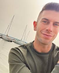 RYAN MULVANEY (@r_mulvaney) • Instagram photos and videos