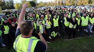 Action de « gilets jaunes » à la rochelle le 19 novembre 2018. Gilets Jaunes Les Blocages Prevus Dans Les Bouches Du Rhone Et Le Var