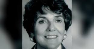 Elizabeth Roach's Instagram, Twitter & Facebook