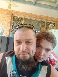 Adelaide woman discovers brother Aaron Worthington ended his life