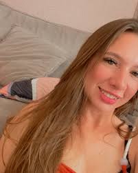 Tami Baron's Instagram, Twitter & Facebook