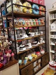 Specialize in birthday gift, flower bouquet and presents. Living Plus Melawati Mall Gift Shop In Ampang
