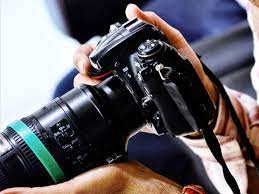 A dslr, or digital single lens reflex camera, uses a mirror to allow photographers to see an image through the view finder exactly as it appears in the what is a dslr camera? Dslr Camera Planning To Buy A Dslr Camera Here S A Crash Course On The Types And Lenses The Economic Times