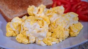 De revolver.) ► adjetivo 1 que es revoltoso o travieso: Los Perfectos Huevos Revueltos Con Queso Recetas De Desayunos Faciles Youtube