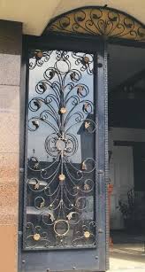 Epingle Par Teresa Alvarado Sur Portes Rampes Et Autres En Fer Portes En Fer Porte Fer Forge Fer Forge