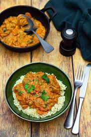 Il manque la poudre d'amande dans la marinade. Agneau Tikka Masala Amandine Cooking
