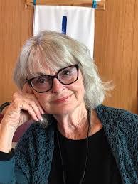 Donna Moorhead's Instagram, Twitter & Facebook