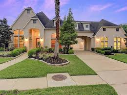 11904 Crescent Bluff Dr Pearland Tx 77584 Mls 49084223 Zillow Texas Homes For Sale Real Estate Texas Homes