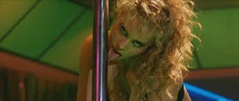 Elizabeth berkley just gave a very passionate speech about 'painful' 'showgirls' shaming 20 years later. Showgirls 1995 Filmkritik Bewertung Filmtoast De