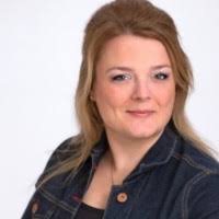 20+ "Vicky Daigle" profiles