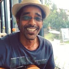 Met Singer/Songwriter Gad Robins at the Seychelles in May and last week  again in Stuttgart during his Germany tour. And he sang for me!! Yeah!