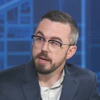 Chicago Tribune hires Charles as police reporter