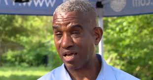 Chicago alderman camps out in tent along infamously violent South Side  block