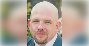 Thomas Dorney's Instagram, Twitter & Facebook