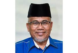 Mantan perdana menteri malaysia, najib razak mengucap sumpah laknat di masjid di kuala lumpur usai salat jumat sebagai bantahan telah memerintahkan pembunuhan perempuan asal. We Don T Need Another White Elephant