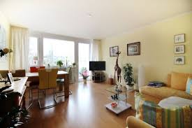 München ist nicht nur ein teures pflaster, wenn es um mietwohnungen geht, das angebot ist gerade bei kleinen objekten auch teilweise sehr begrenzt. 3 Zimmer Wohnung Zu Vermieten Finkenweg 5 85540 Haar Munchen Kreis Mapio Net